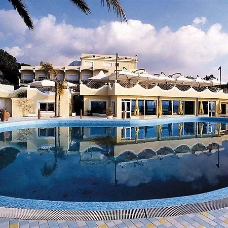 Szálloda La Playa 4*