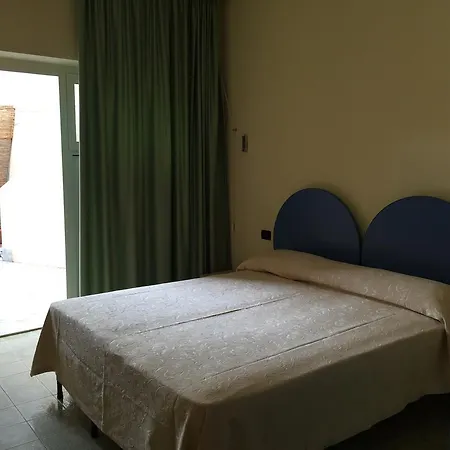 Grand La Playa 4*