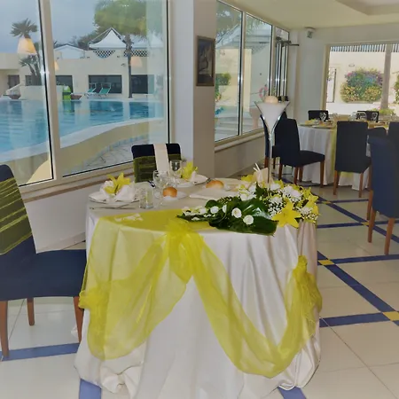Hotel La Playa