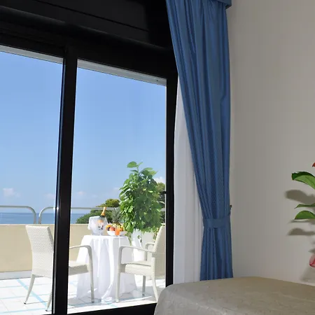 La Playa 4*