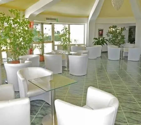 La Playa ホテル 4*