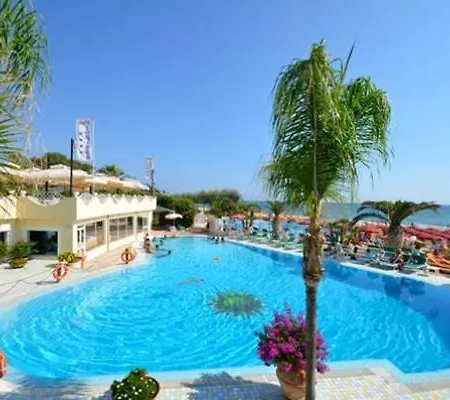Hotell Grand La Playa