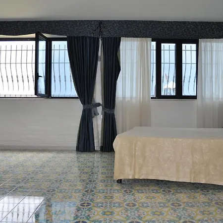 Grand La Playa Hotell 4*