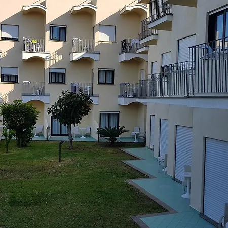Hotel La Playa