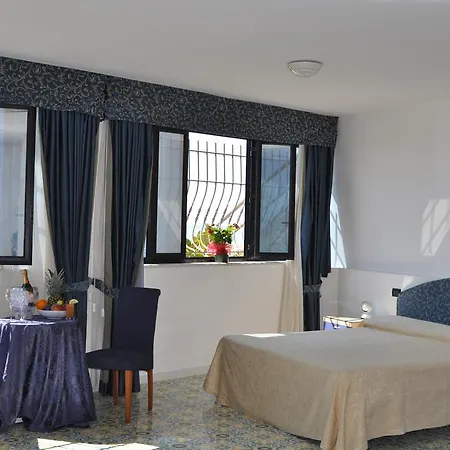 La Playa ホテル 4*