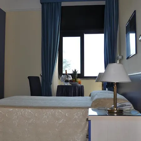 Hotell Grand La Playa 4*