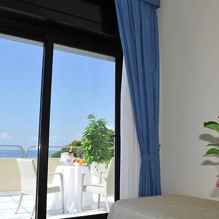Hotel La Playa 4*