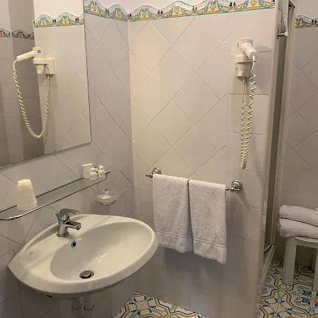 La Playa Hotel